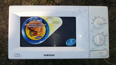 Лот: 7584728. Фото: 1. Микроволновка Samsung. Микроволновки, мини-печи