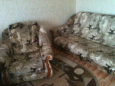 Лот: 921729. Фото: 1. Диван и 2 кресла. Кресла, пуфы