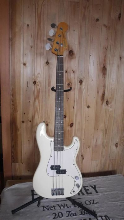 Лот: 11289499. Фото: 1. Fender Squier PB, made in Japan... Гитары