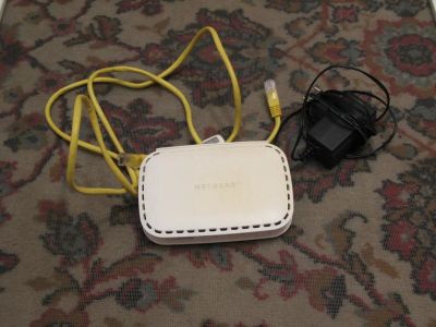 Лот: 5836698. Фото: 1. Роутер Netgear WNR612. Маршрутизаторы (роутеры)