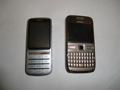 Лот: 1923336. Фото: 1. Nokia E-72-1 + Nokia C 3-01 одним... Смартфоны