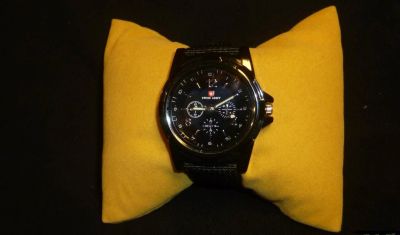 Лот: 3410397. Фото: 1. Часы Swiss Army Black. Другие наручные часы