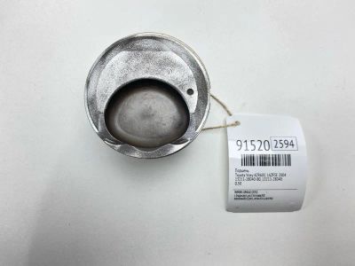 Лот: 23538983. Фото: 1. Поршень Toyota Voxy 2002 1321128040B0... Двигатель и элементы двигателя