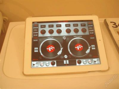 Лот: 2293703. Фото: 1. Продам APPLE IPAD 3 (NEW) 32GB... Планшеты