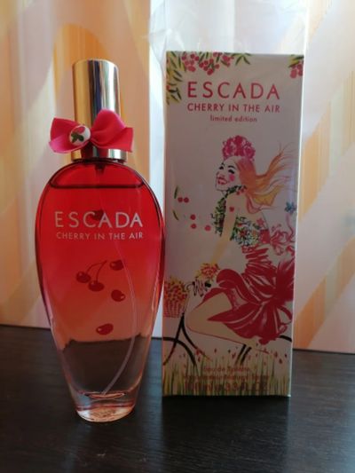 Лот: 23244266. Фото: 1. Туалетная вода Escada Cherry. Женская парфюмерия