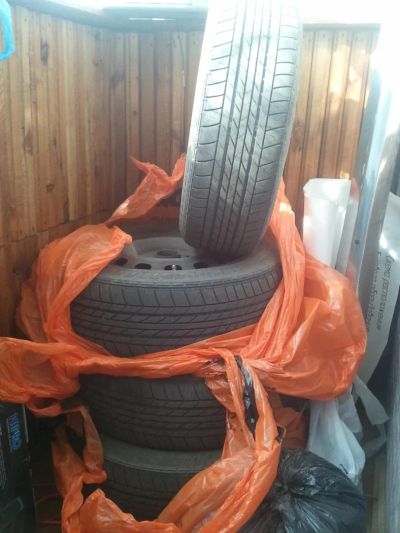 Лот: 3990032. Фото: 1. Bridgestone Sneaker r13 175/70... Шины на дисках