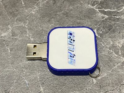 Лот: 16971376. Фото: 1. Флешка 8 Гб. USB-флеш карты