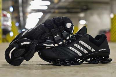 Лот: 10218331. Фото: 1. Adidas Mega Bounce Zp. Кеды, кроссовки, слипоны