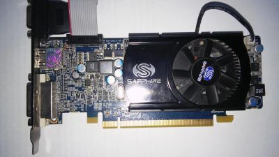 Лот: 7045845. Фото: 1. Sapphire Radeon HD 5570 650Mhz... Видеокарты
