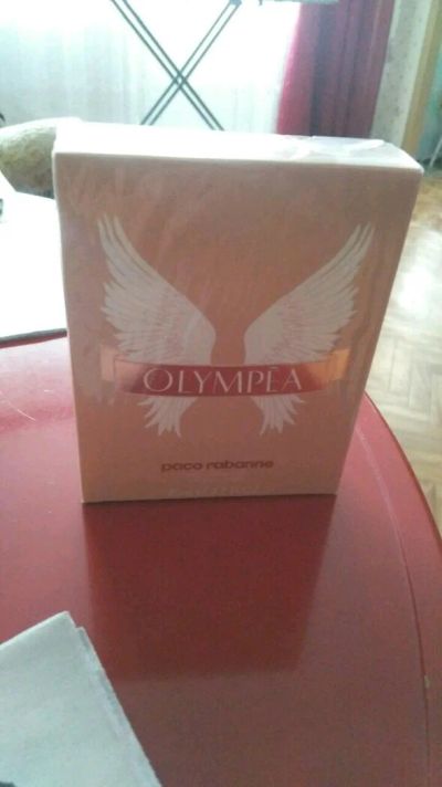 Лот: 12841805. Фото: 1. Парфюмерная вода Olympea. Торги... Женская парфюмерия