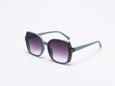 Лот: 19469684. Фото: 1. Очки Fendi. Очки солнцезащитные