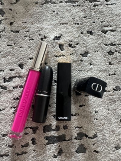 Лот: 23347496. Фото: 1. Помады Dior Chanel. Макияж