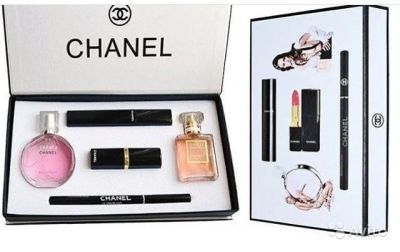 Лот: 11607722. Фото: 1. Подарочный набор Chanel Present... Женская парфюмерия