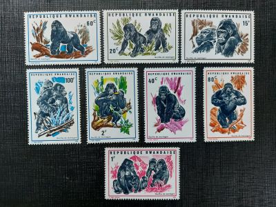 Лот: 16243017. Фото: 1. 1970. Руанда. Приматы. Полная... Марки
