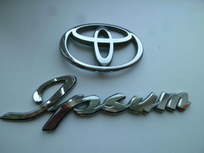 Лот: 4228275. Фото: 1. Toyota Ipsum, 2000 -эмблема (значек... Кузов