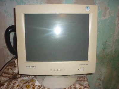Лот: 3331785. Фото: 1. продам монитор с рубля. ЭЛТ-мониторы