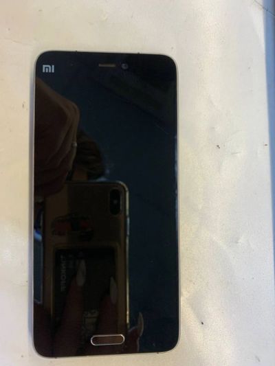 Лот: 19868090. Фото: 1. Смартфон Xiaomi Mi5. Дисплеи, дисплейные модули, тачскрины