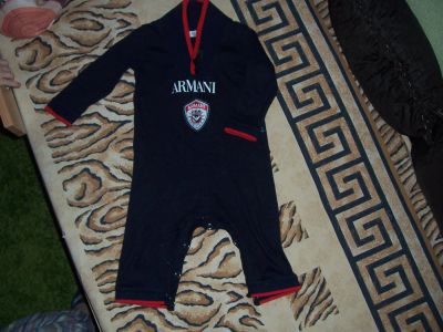 Лот: 3681901. Фото: 1. боди детское Armani. Костюмы, пиджаки, комбинезоны