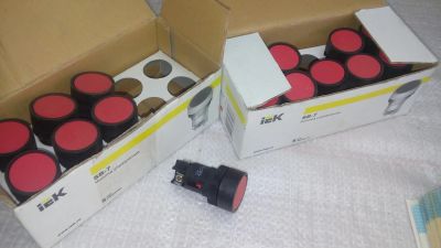 Лот: 11813990. Фото: 1. Кнопка IEK SB-7 Стоп без фиксации... Запчасти для промышленного оборудования