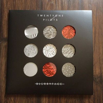 Лот: 10579233. Фото: 1. 2LP Twenty One Pilots - Blurryface. Аудиозаписи