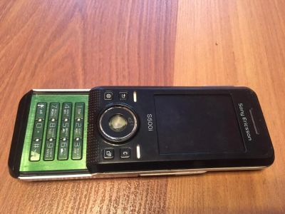 Лот: 6715797. Фото: 1. Sony Ericsson S500i. Кнопочные мобильные телефоны