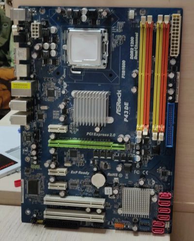 Лот: 20261929. Фото: 1. Мат. плата ASRock P43DE/LGA775... Материнские платы