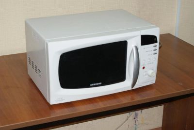 Лот: 3051898. Фото: 1. Микроволновка. Микроволновки, мини-печи