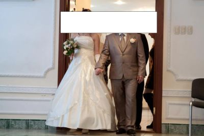 Лот: 7178066. Фото: 1. свадебное платье цвета шампань. Свадебные платья