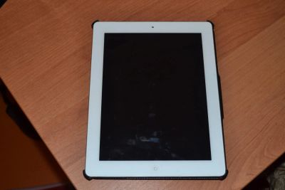 Лот: 6365317. Фото: 1. Продам Ipad 2 3g 16 gb. Планшеты