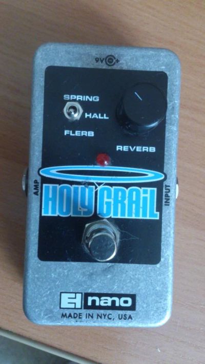 Лот: 4432271. Фото: 1. EH Holy Grail Nano Reverb. Гитарные эффекты и комбоусилители