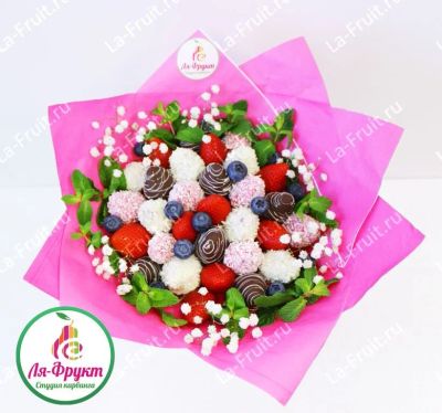 Лот: 15835041. Фото: 1. Букет из клубники №13. Другое (цветы, букеты)