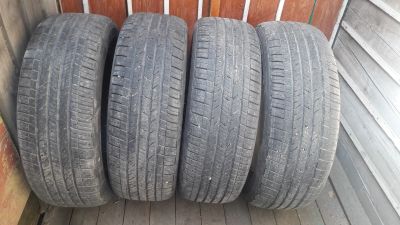 Лот: 20421166. Фото: 1. Шины 215/60R17 Bridgestone dueler... Шины