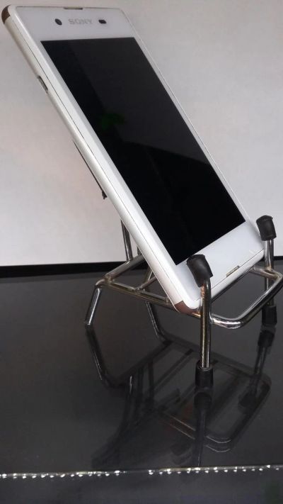 Лот: 7825050. Фото: 1. Сотовый телефон Sony Xperia E3... Кнопочные мобильные телефоны