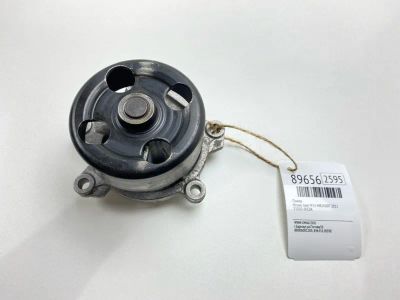 Лот: 23320611. Фото: 1. Помпа Nissan Juke 2011 210101KC0A... Двигатель и элементы двигателя