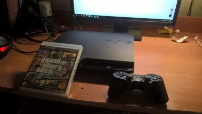 Лот: 7841574. Фото: 1. Playstation 3 slim 320gb + gta... Игровые приставки, консоли
