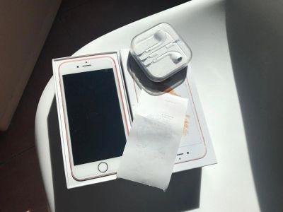 Лот: 9395878. Фото: 1. iPhone 6s 64gb ROSE GOLD состояние... Смартфоны