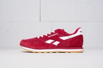 Лот: 11189844. Фото: 1. Кроссовки Reebok Cl Lthr Klsp... Кеды, кроссовки, слипоны
