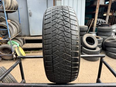 Лот: 25675661. Фото: 1. (1шт.) 235-55-19 Bridgestone Blizzak... Шины