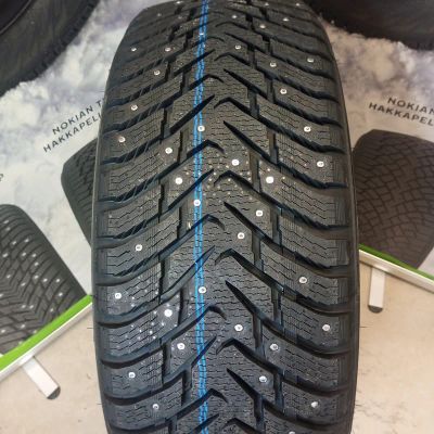 Лот: 24397910. Фото: 1. Зимняя резина 195/55 R-15 "IKON... Шины