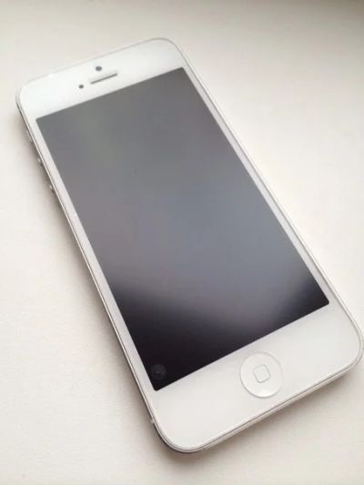 Лот: 3573428. Фото: 1. apple iphone 5 32гб обмена нет. Смартфоны