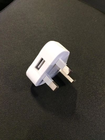 Лот: 8962557. Фото: 1. Адаптер зарядка iPhone 1А оригинал... Зарядные устройства, блоки питания, адаптеры сетевые для смартфонов