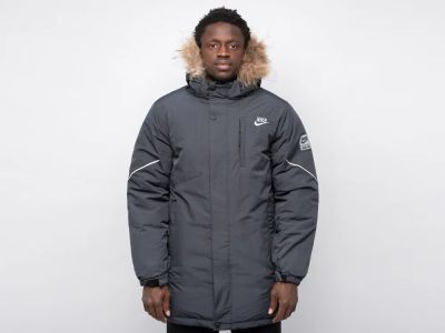 Лот: 24975668. Фото: 1. Куртка зимняя Nike. Верхняя одежда