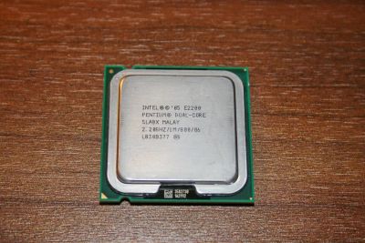 Лот: 11736426. Фото: 1. 2-ядерный процессор Intel Pentium... Процессоры