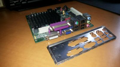 Лот: 7994333. Фото: 1. Материнская плата Intel D2550MUD2... Материнские платы