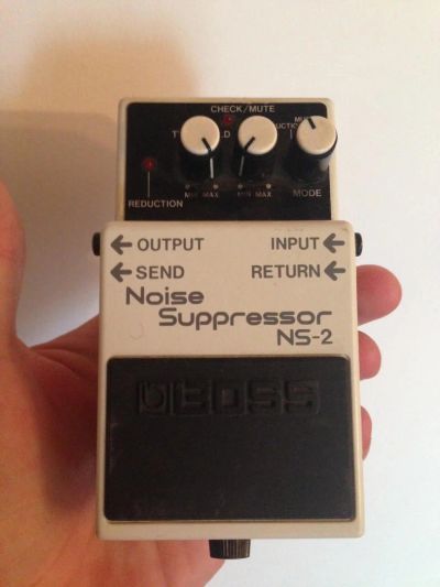Лот: 6401054. Фото: 1. BOSS - NS-2 Noise Suppressor. Гитарные эффекты и комбоусилители
