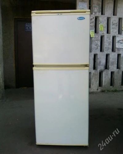 Лот: 999775. Фото: 1. Холодильник Бирюса. Холодильники, морозильные камеры