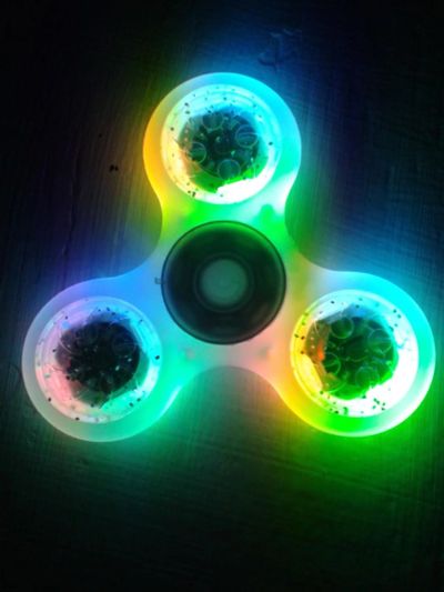Лот: 9908156. Фото: 1. Спиннер светящийся Hand spinner... Развивающие