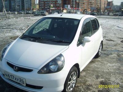 Лот: 1651921. Фото: 1. Honda Fit. Автомобили