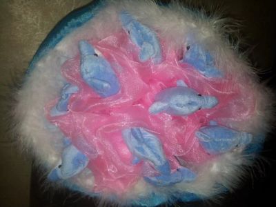 Лот: 4532154. Фото: 1. букет из мягких игрушек "Дельфины... Подарки на 8 марта