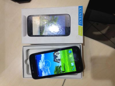 Лот: 7355713. Фото: 1. Смартфон Keneksi Norma Black 4... Смартфоны